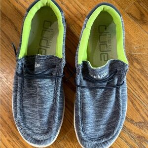Hey Dude Wally Youth Stretch slip-on shoes Heathered Blue Neon Green Lining sz 6